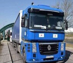 Водіям автобусів та вантажівок дозволили виїздити за кордон на 60 днів