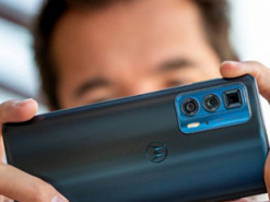 Опубликован список смартфонов Motorola, которые получат Android 12