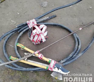Вандалы оставили стратегический объект без связи