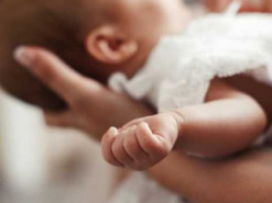 У Дії з'явилась нова послуга: грошова компенсація за "пакунок малюка"