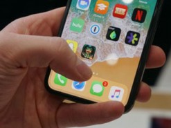 iPhone X тормозит при 10% заряда. У вас тоже?