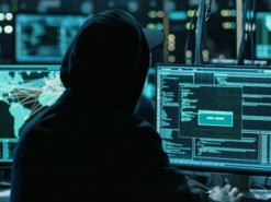 Українська ІТ-армія зупинила роботу найбільших аеропортів росії — Михайло Федоров