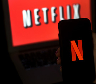 Названы пять лучших новых фильмов на Netflix для новогоднего настроения