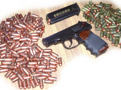 Задержан и оштрафован украинец, который заказал пистолетные патроны из США под видом пары кроссовок