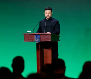 Зеленський розповів, яка зброя є зараз головною на фронті