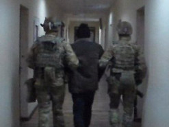 «Син служив в армії рф, невістка здавала українські позиції»: у Запоріжжі суд виніс вирок пенсіонеру, який допомагав родичам воювати проти ЗСУ