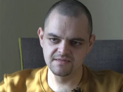 "Ставилися гірше, ніж до собаки". Розповідь звільненого з полону британця