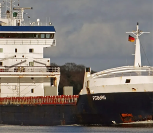 У Фінляндії не виявили порушень безпеки судном, яке підозрюється у пошкодженні підводного кабелю