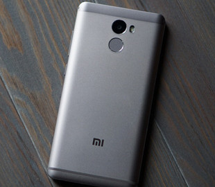 Смартфон Redmi 4 получил MIUI 11 на базе Android 7