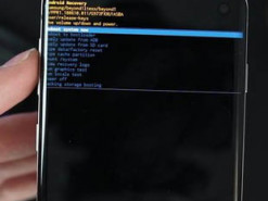 После обновления у пользователей навечно блокируется Galaxy S10