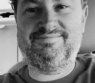 Умер адвокат хакерской группировки Anonymous