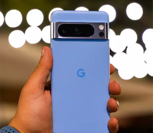 Google прискорила зарядку Pixel 8 та 8 Pro простим оновленням прошивки