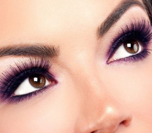 Новое приложение на смартфоне посоветует девушкам, как пользоваться косметикой с учетом черт лица