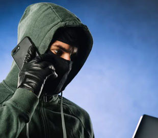 Шахраї видають себе за працівників Monobank і намагаються вкрасти кошти