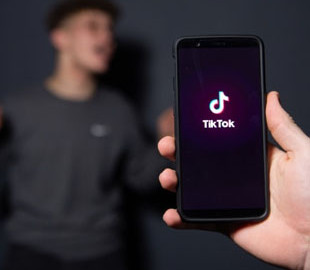 TikTok выделит более 2 млрд долларов на выплаты авторам видео