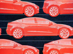 Будущие электрокары Tesla можно будет разблокировать со смартфона с помощью технологии UWB