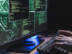 Суд приговорил украинца к году тюрьмы за взлом учетных записей пользователей Интернета