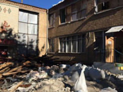 В Києві відновлюють дитячий садок, пошкоджений внаслідок артобстрілу