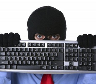 Доверчивый парень обогатил интернет-мошенника на 17 тыс. грн.