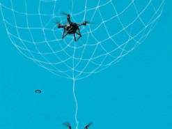 Українська компанія AirNet представила систему для перехоплення дронів сіткою