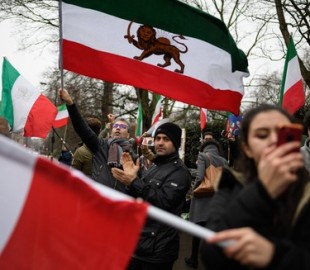 Власти Ирана заблокировали доступ к соцсетям и мессенджерам