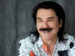 Зібров відзначає ювілей і похизувався, що подарувала донька на 65 років