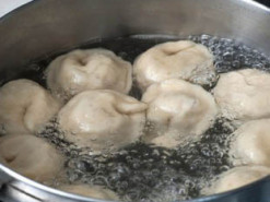 Як треба відварити пельмені, щоб вони були апетитні на вид