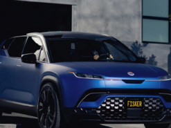 Электрокар Fisker Ocean оборудовали вращающимся экраном