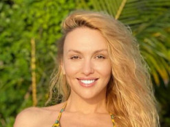 В сети показали, как выглядела Полякова в 20 лет