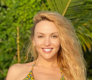 В сети показали, как выглядела Полякова в 20 лет