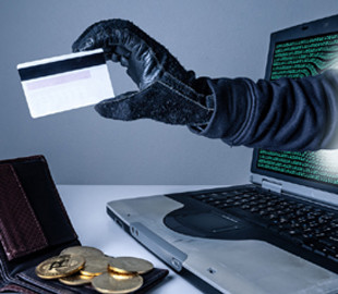 Близько 150 випадків онлайн-шахрайства з початку року у Житомирській області: як вберегтися та не стати жертвою