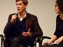 Один из основателей Facebook поможет властям разрушить эту компанию