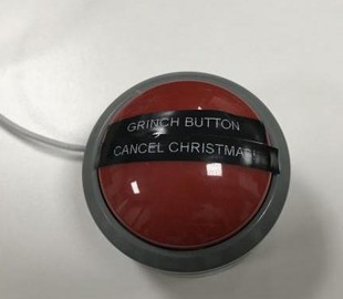 Исследователи сыграли в «Змейку» на праздничной гирлянде