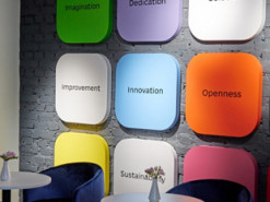 Мінцифра офіційно відкрила центр Дія.Бізнес у Бучі з безоплатними консультаціями для підприємців