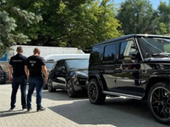 Ошукали військових на 46 мільйонів на схемі з продажем авто та дронів для ЗСУ: Україна та Молдова спільно викрили банду