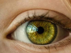 В США созданы первые контактные линзы с дополненной реальностью