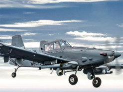 Перший пішов: Повітряні сили США отримали "‎морально застарілий"‎ штурмовик Skyraider II