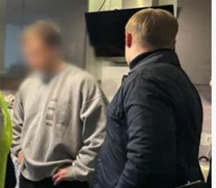 Схема з перевіркою СБУ: шахраї видурили в бабусі-киянки 29 тисяч доларів