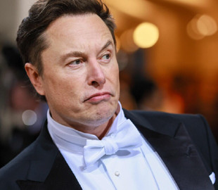 Російські олігархи-путіністи допомогли Ілону Маску викупити Twitter – нині вони є одними з акціонерів