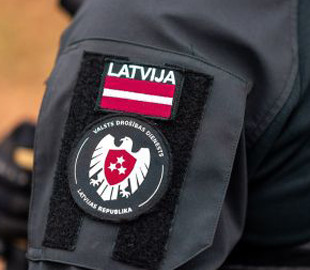Спецслужби Латвії затримали проросійську активістку, яка фінансувала армію РФ