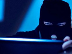 Замаскированный под порноигру шпион атакует Windows и Android