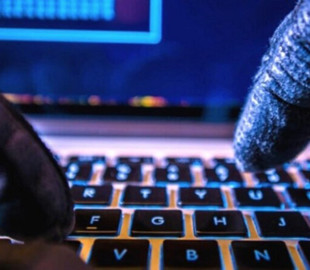 Хакер із РФ у суді визнав участь в атаках на нафтогазові об’єкти США та України