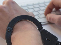 Европа требует от Украины усилить борьбу с пиратством