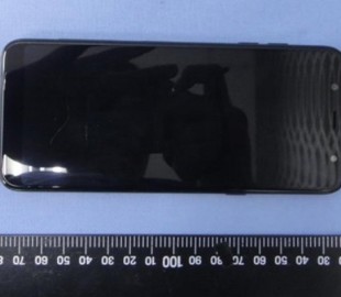 Samsung Galaxy A6 Plus показался на живых фотографиях