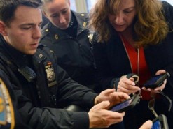 Нью-йоркским полицейским начали выдавать iPhone 7 вместо Lumia