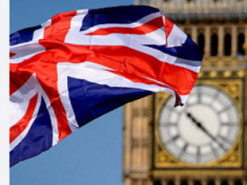 У Великій Британії судять жінку за публікацію фото коханки її батька на сайті ескорту