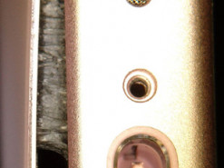 У iFixit вивчили компоненти iPhone 15 під цифровим мікроскопом