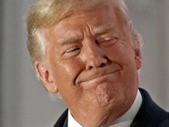 Трамп снова "выиграл" выборы. Twitter пометил его сообщение как спорное