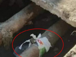 Илон Маск рекомендует: в Каменском починили трубу с помощью пакета "АТБ" (фото)