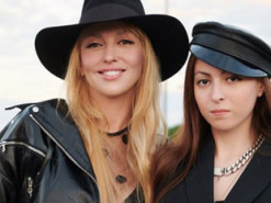 Дуже схожа на маму: 18-річну Машу на нових фото переплутали з Олею Поляковою